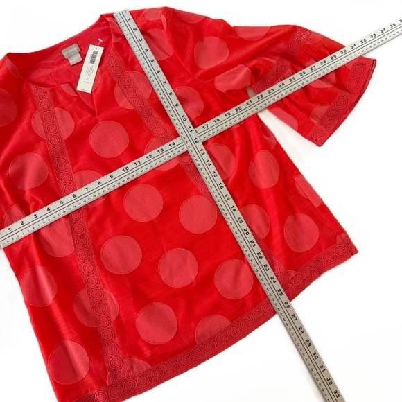 Chicos Shirt Womens 2 US Large 12 14 Papaya Coral Lace Polka Dot V Neck New - Picture 2 of 6